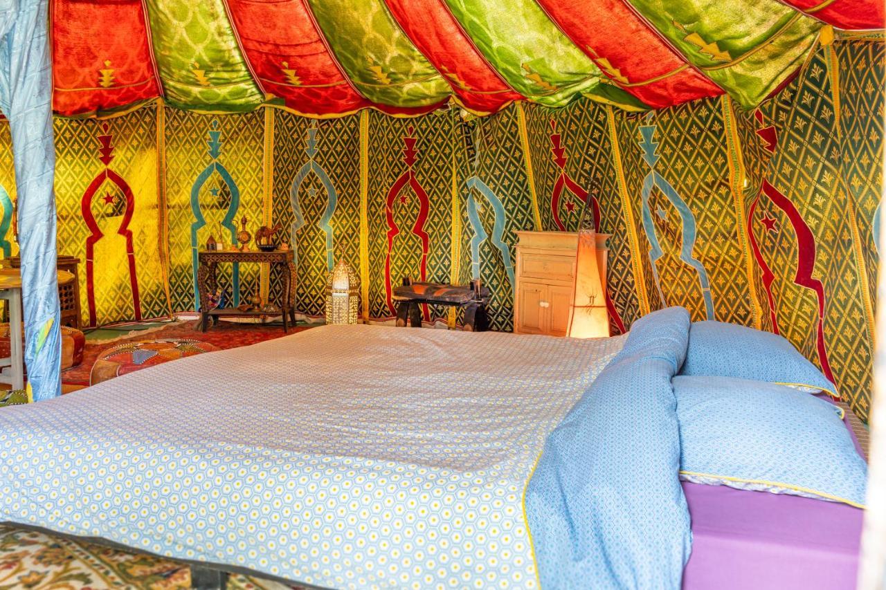 Au Bonheur Nomade Hotel Livry  Екстериор снимка