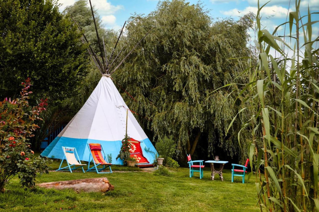 Au Bonheur Nomade Hotel Livry  Екстериор снимка