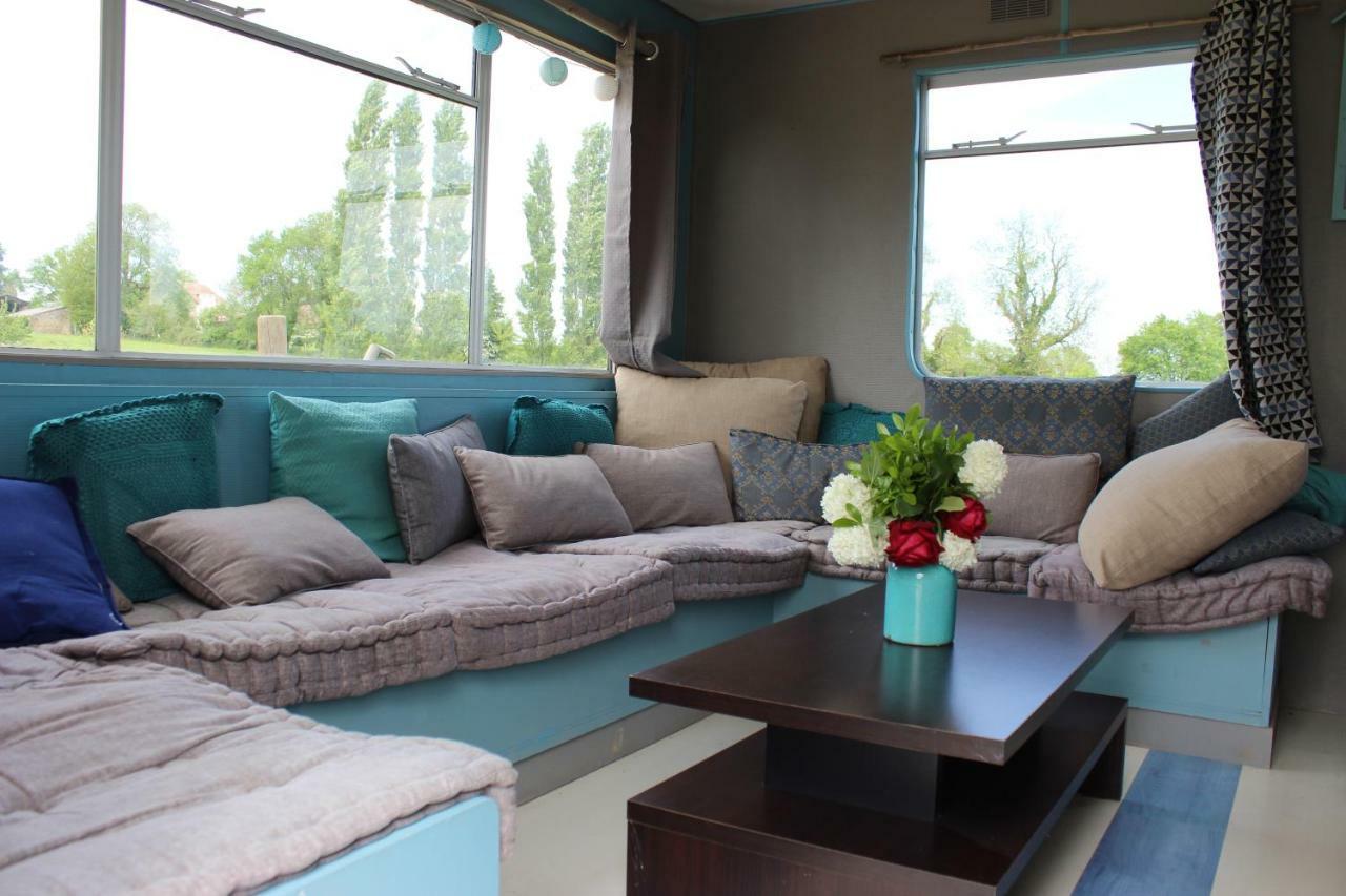 Au Bonheur Nomade Hotel Livry  Екстериор снимка